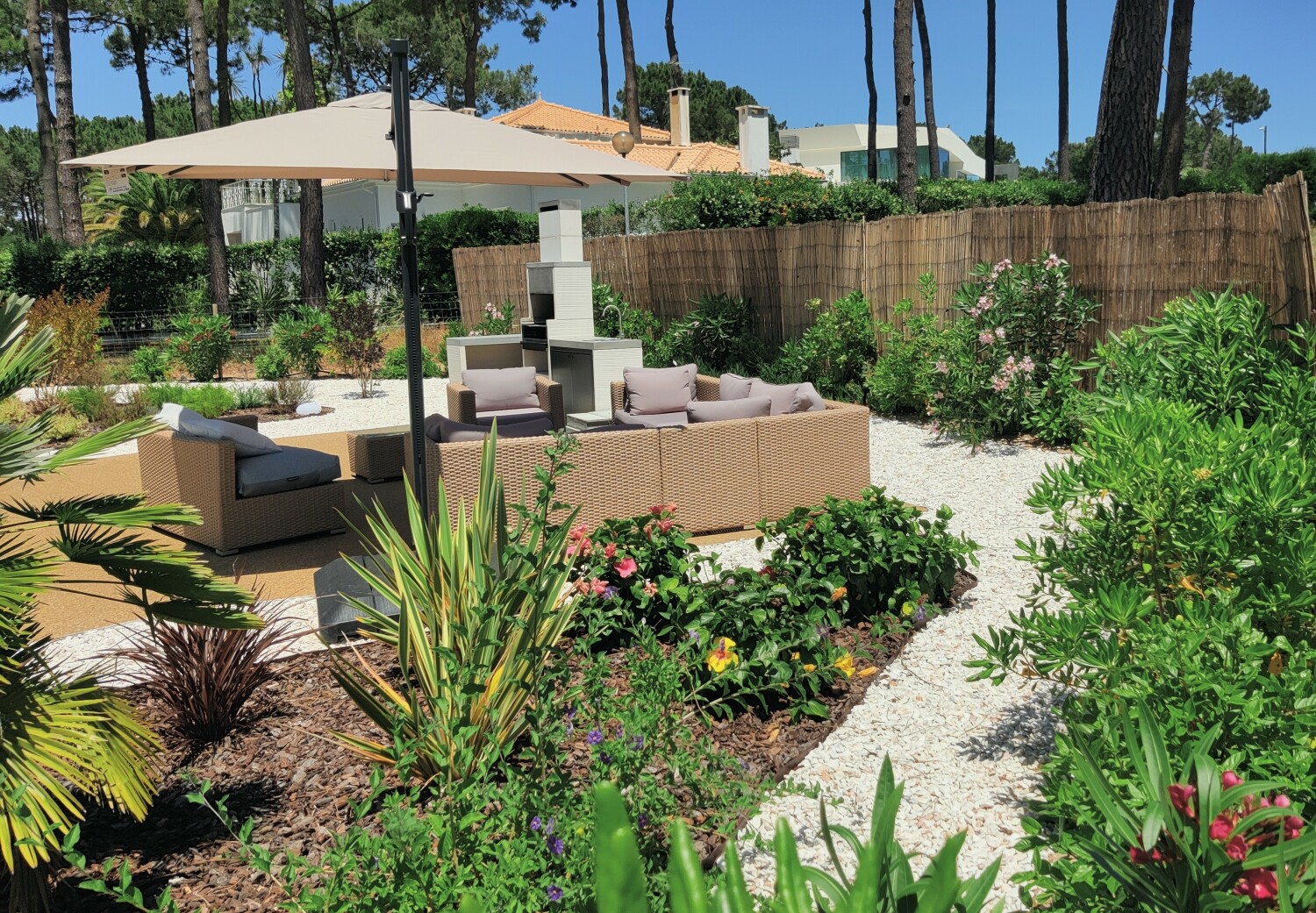 Villa Ypsilon Eagles Photo