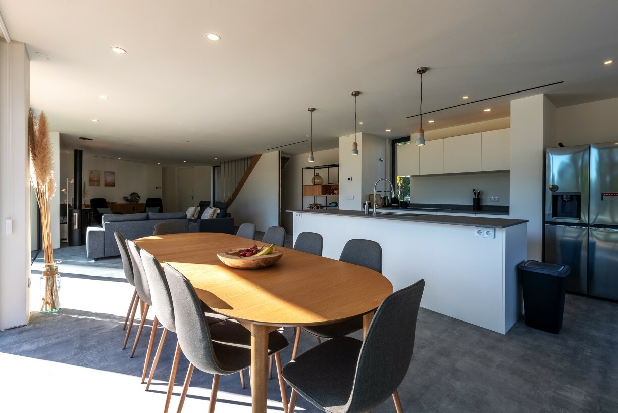 Villa Ypsilon Eagles Photo