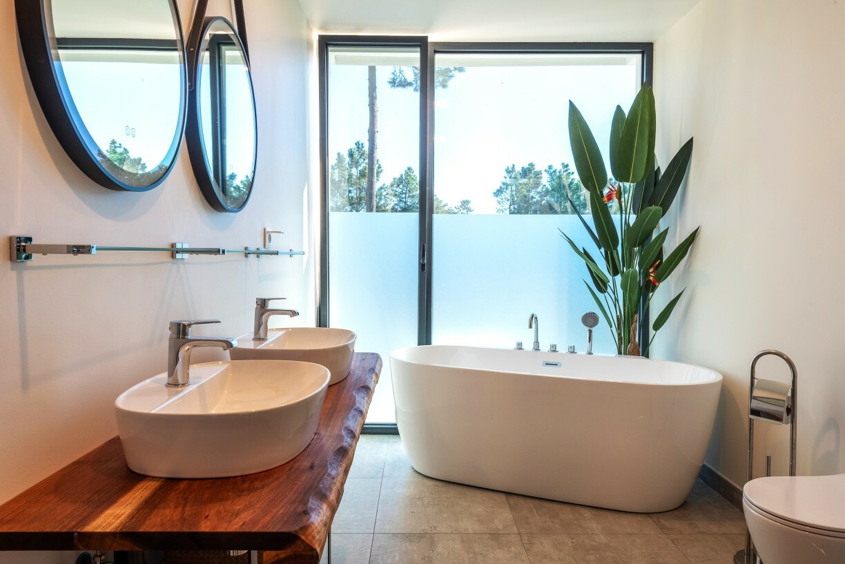 Villa Ypsilon Eagle Photo