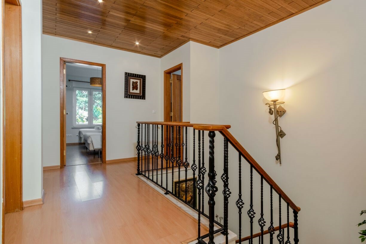 Villa Monterey Tee Photo