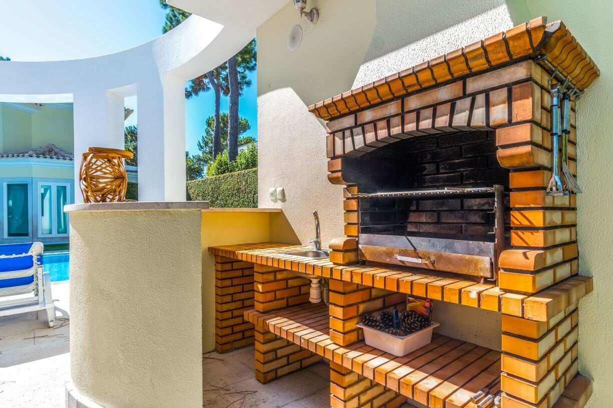 Villa Monterey Tee Photo