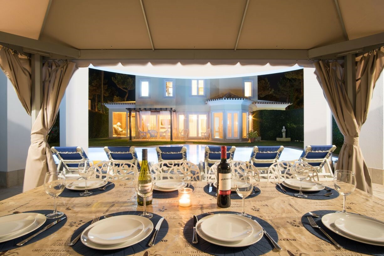 Villa Monterey Tee Photo