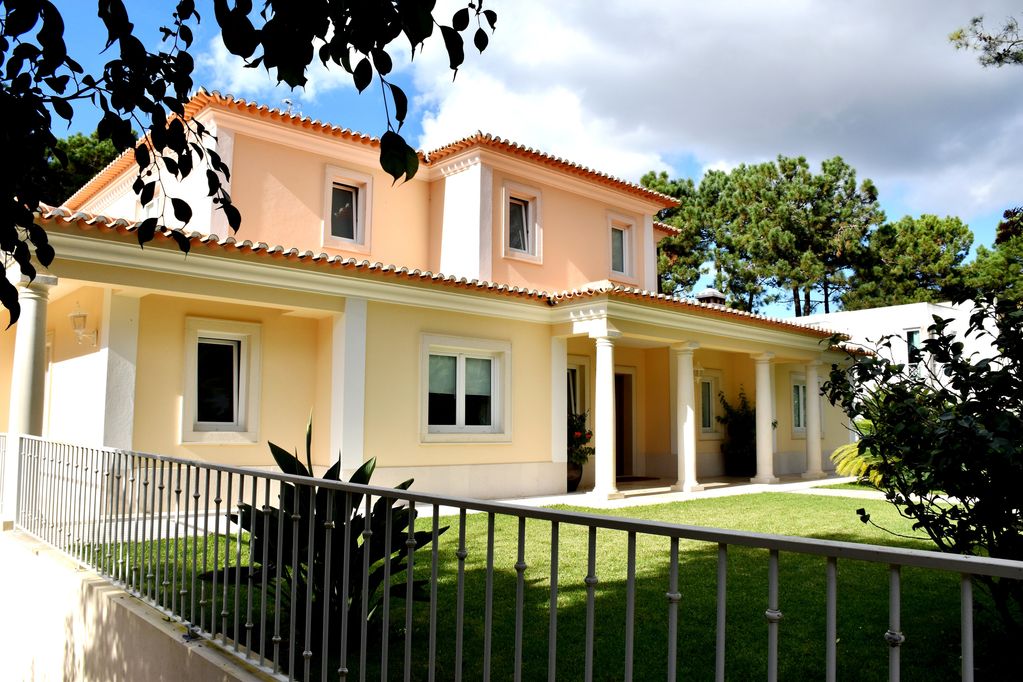 Villa Pineside Green Photo