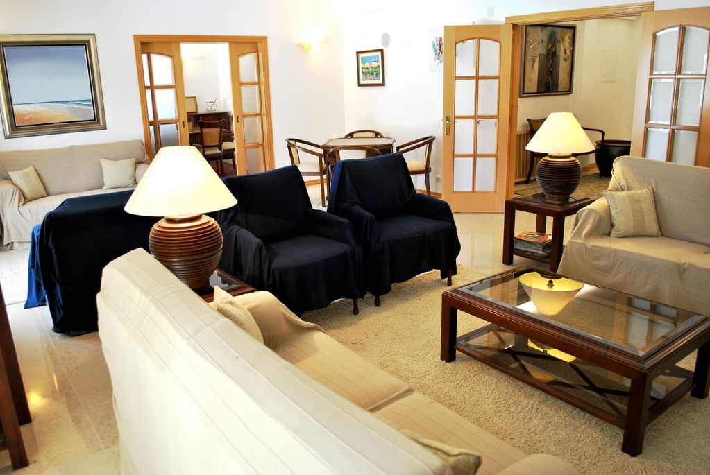 Villa Pineside Green Photo